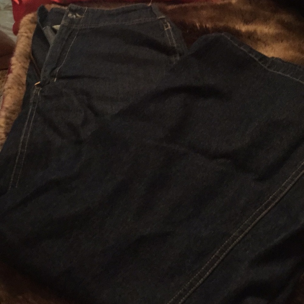 Jean skirt like new. long